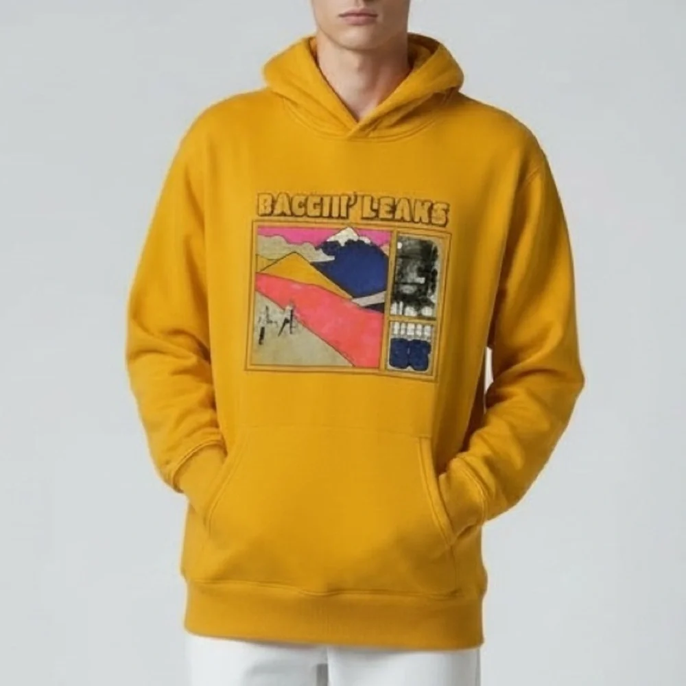 The North Face Men's Places We Love Standard Fit Printed Hoodie in Summit Gold